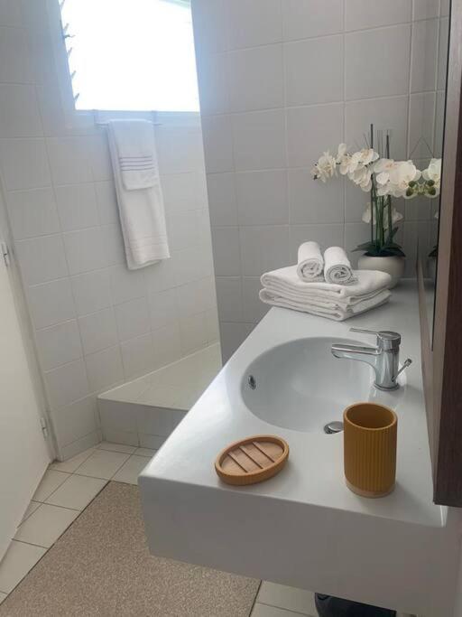 Agreable Studio Au Bord De Mer. 圣弗朗索瓦 外观 照片